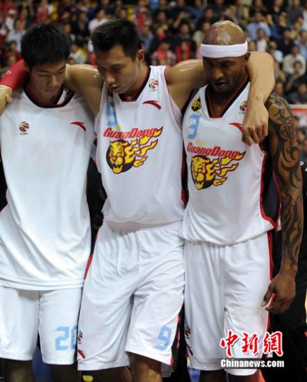易建联最快明年初回NBA 中国球员绝迹顶级联