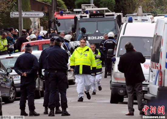 3月22日，在围困对峙30多个小时后，法国警方对连环枪击案嫌疑犯采取行动，反恐队员已经进入其据守的住宅。疑犯默罕默德・梅拉赫已经身亡，他在行动中进行了抵抗。法国当地媒体当天援引警方消息报道说，图卢兹枪击案嫌疑人当天在警方突袭行动中被击毙。