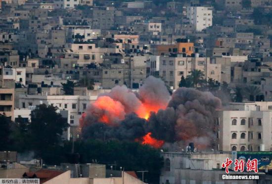 以色列空袭加沙致72人死亡 埃及开放口岸接伤员