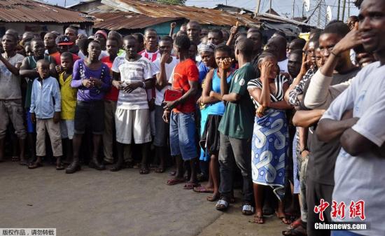 利比里亚埃博拉隔离区发生骚乱 警方向抗议者开火 