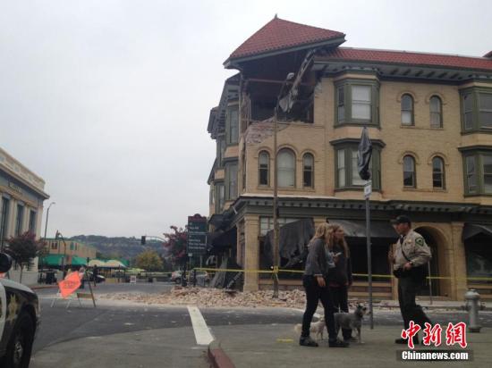 旧金山湾区遭遇强烈地震 经济损失或达10亿美元 