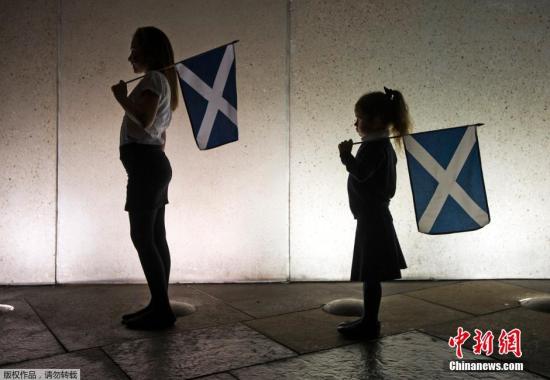 国际观察：苏格兰独立未遂 英国裂痕难平
