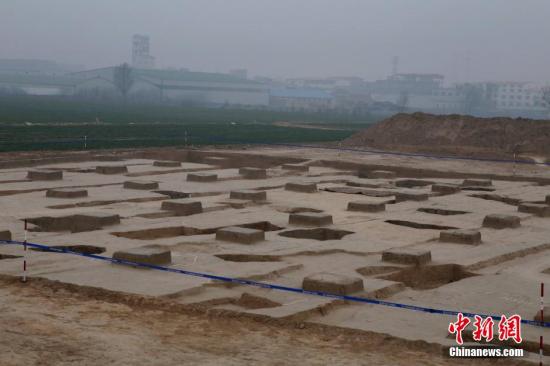 专家：在距今5000年前后黄河长江流域已率先进入文明阶段