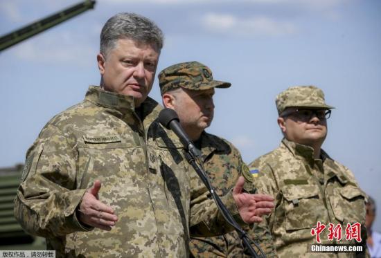 波罗申科签署总统令 乌克兰进入战时状态
