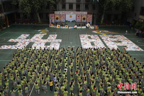 比出国还严！非京籍孩子在京&quot;幼升小&quot;审查亲历记