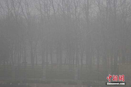 北京市空气重污染预警级别由蓝色升级为黄色