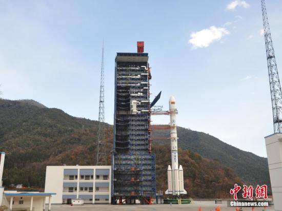 2016年1月16日0时57分，中国在西昌卫星发射中心用长征三号乙运载火箭，成功将白俄罗斯通信一号卫星送入太空，迎来了中国航天事业“十三五”的开门红。一轩 摄