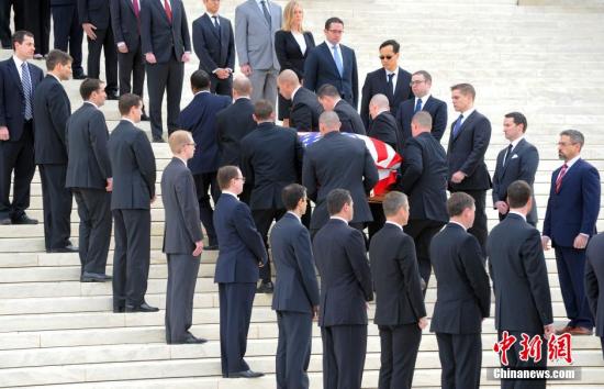 美国送别最高法院大法官斯卡利亚 奥巴马表示哀悼