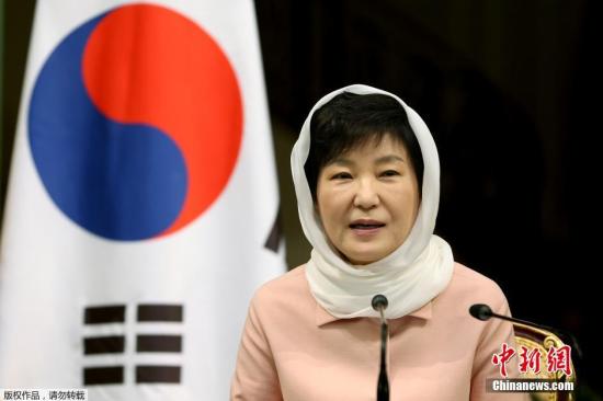 民调：韩国总统朴槿惠和执政党支持率止跌回升