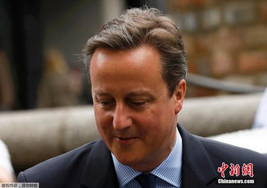 英国首相卡梅伦宣布辞职 尊重民众脱欧选择