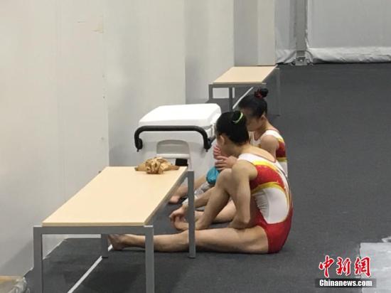 当地时间8月2日,中国女子体操队队员在里约进行训练。中新网记者 张素 摄 当地时间8月2日,中国女子体操队队员在里约进行训练。中新网记者 张素 摄
