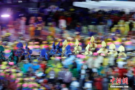 ����ʱ��8��5����8ʱ��2016��Լ���˻ῪĻʽ����Լ����¬�����������������С�ͼΪ��Ļʽ�ϵı��ݡ����������� ʢ���� ��