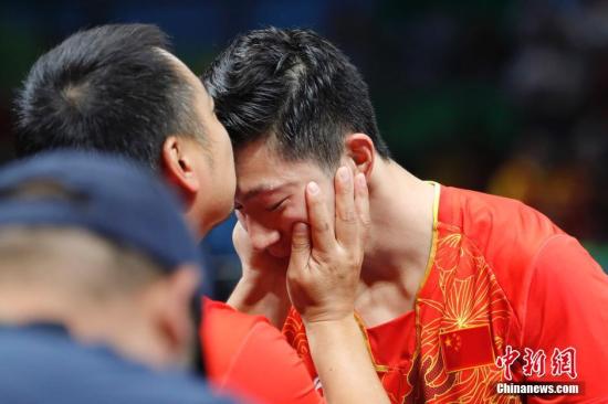 当地时间8月17日，2016里约奥运男子乒乓球团体赛决赛举行，中国队最终以总比分3：1的成绩战胜日本队获得冠军。<a target='_blank' href='http://www.chinanews.com/' ><p align=