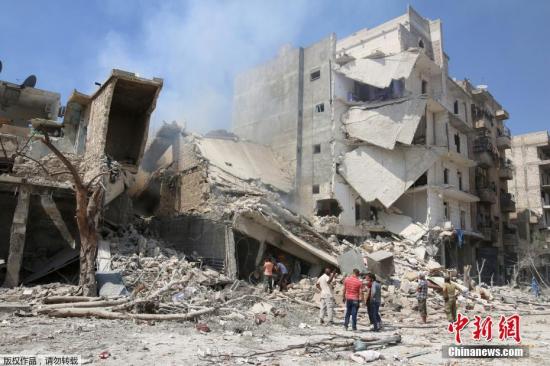 资料图：叙利亚阿勒颇被炸毁的废墟。