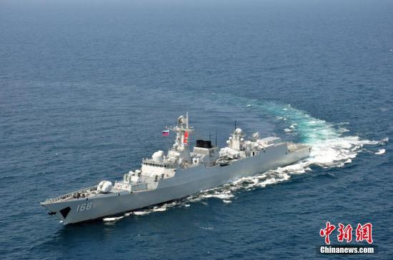 中国海军导弹驱逐舰广州舰。 <a target='_blank' href='http://www-chinanews-com.ycdfzs.com/'>中新社</a>发 胡善敏 摄 图片来源:CNSPHOTO 中国海军导弹驱逐舰广州舰。 <a target='_blank' href='http://www-chinanews-com.ycdfzs.com/'>中新社</a>发 胡善敏 摄 图片来源:CNSPHOTO