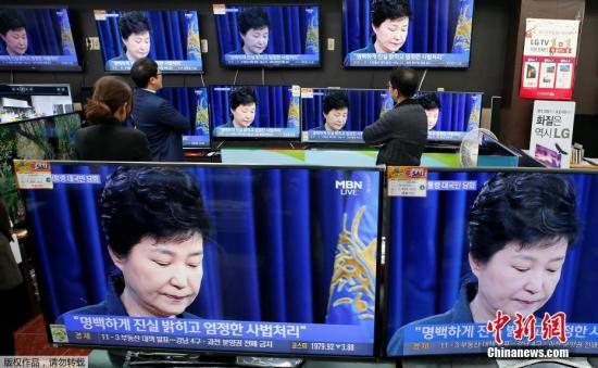 韩国总统朴槿惠11月4日发表电视直播讲话，就好友崔顺实“幕后干政”事件再次表达立场。