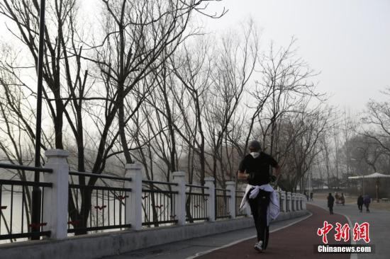 去年北京空气质量达标198天 PM2.5超国标1倍
