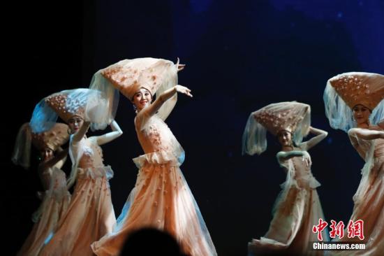 “文化中国·四海同春”在堪萨斯城举行北美慰侨首场演出