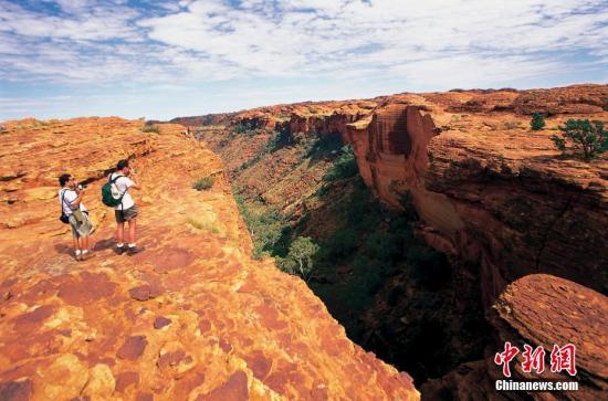 �����ȵľ�ɫ�� ���ͺ� �� ͼƬ��Դ��CTPphoto