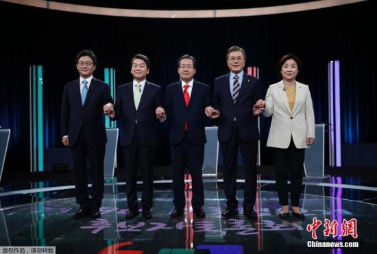 当地时间2017年4月23日，韩国首尔， 韩国大选电视辩论举行。韩国将于5月9日举行总统大选，选出新总统接替遭弹劾的前总统朴槿惠。