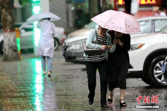 �����������г��С� <a target='_blank' href='http://www.chinanews.com/'>������</a>���� ��Զ ��