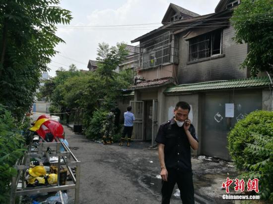 江苏常熟一民房发生火灾致22人死 初查为人为纵火