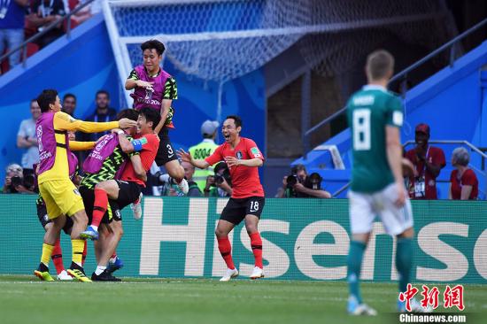 韩国队庆祝进球。 <a target='_blank' href='http://www.chinanews.com/'>中新社</a>记者 田博川 摄
