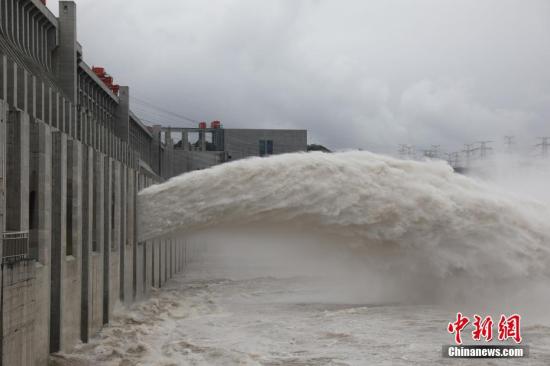 三峡水库迎今年首次超4万立方米每秒洪水