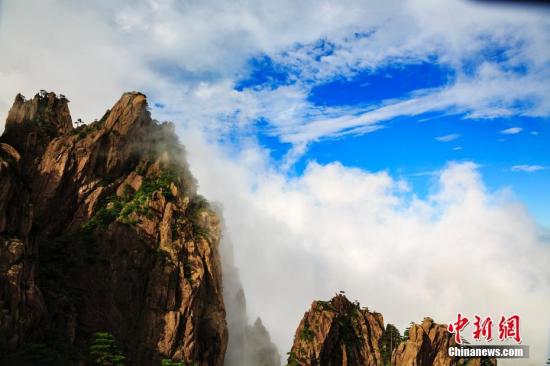 资料图：安徽黄山风景区景色。叶永清 摄