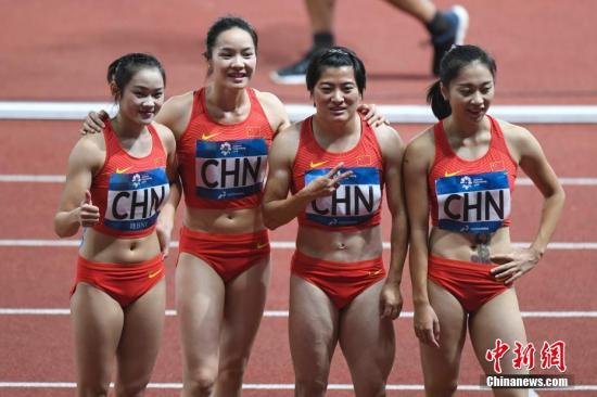 资料图：中国女子接力队创赛会纪录夺冠。<a target='_blank' href='http://www.chinanews.com/'>中新社</a>记者 杨华峰 摄