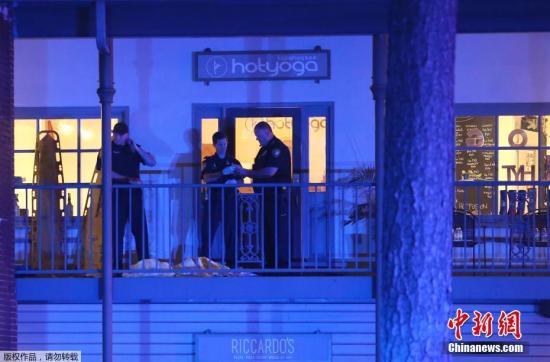 ����ʱ��11��2�գ�һ���������������������һ���٤�ݿ�ǹ����1�ˣ�����4�ˣ�Ȼ����ɱ��