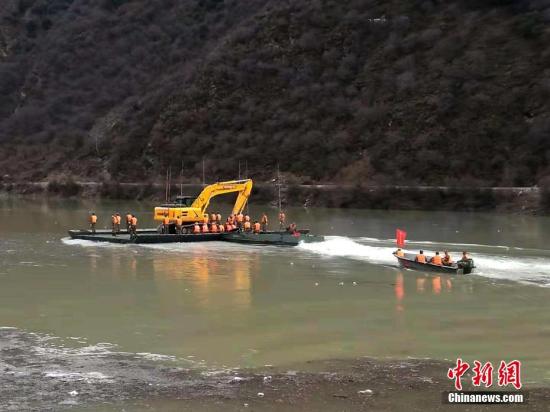 ����ʹ�ô�ֻ���ھ���������豸������ɳ�������������塣��/���ɲ� ������ ͼ/������