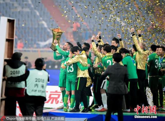 图为授奖仪式。文/王牧青 图片来源:Osports 通盘育图片社 图为授奖仪式。文/王牧青 图片来源:Osports 通盘育图片社