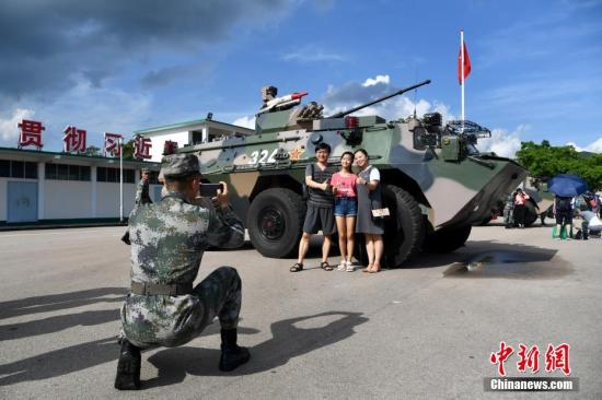 6月29日，解放军驻香港部队开放新围军营予香港市民及团体参观。 <a target='_blank' href='http://www.chinanews.com/'>中新社</a>记者 李志华 摄
