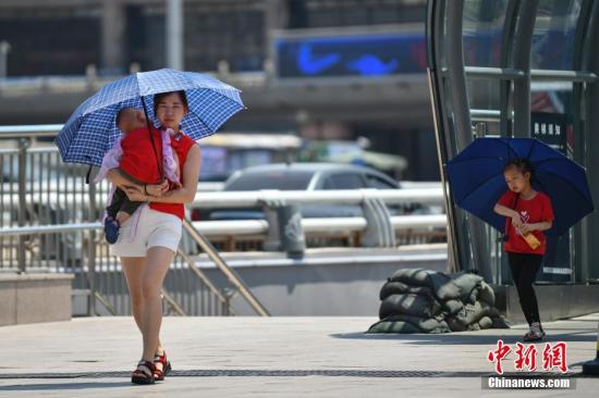 中央气象台发布高温橙色预警 重庆局地达40℃以上