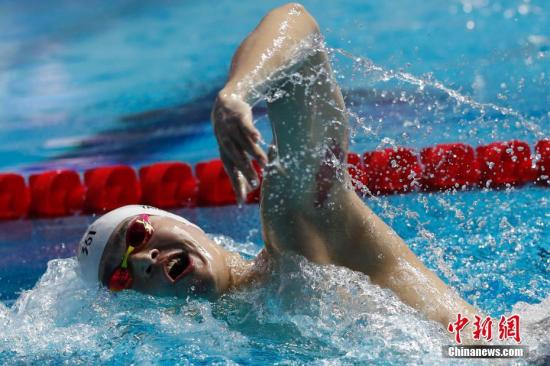 男子800米自由泳决赛中，中国选手孙杨以7分45秒01的成绩获得第六名。<a target='_blank' href='http://www.chinanews.com/'>中新社</a>记者 韩海丹 摄