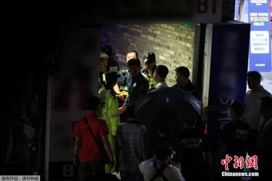 当地时间7月27日，韩国光州西区治平洞某酒吧内部的双层建筑物倒塌事故已导致2人死亡，10人受伤。受伤者中包括参加2019光州世界游泳锦标赛的游泳选手等7名外国人。