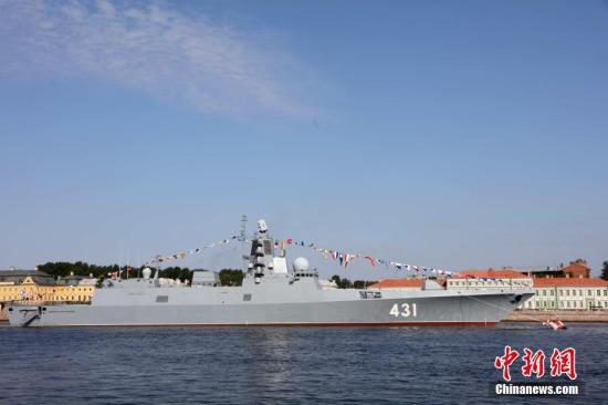 当地时间7月28日，俄罗斯圣彼得堡举行盛大阅兵式庆祝海军节。<a target='_blank' href='http://www.chinanews.com/'>中新社</a>记者 王修君 摄
