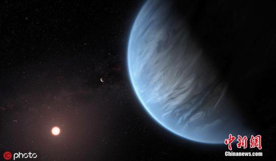 据NASA官网9月12日消息，一颗代号为K2-18b的系外行星由于被探测到水汽特征，引起了全世界科学家的兴趣。研究人员第一次在太阳系以外的行星大气层中探测到水汽的特征。图片来源：ICphoto