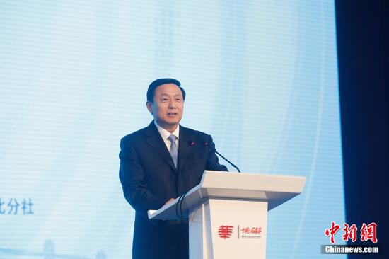 国务院新闻办副主任郭卫民出席第十届世界华文传媒论坛开幕式并致辞。韩海丹 摄