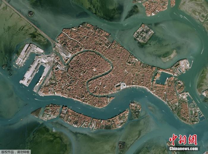 图为当地时间2019年2月13日，意大利威尼斯卫星图像。