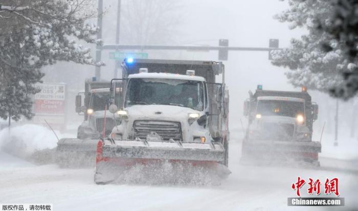 冬季风暴向美国东北推进 数千万人面临大雪冻雨威胁