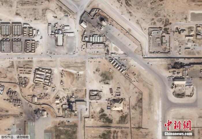 资料图：当地时间1月8日，卫星图像显示，伊拉克西部的Ain al-Asad美国空军基地在受到来自伊朗的火箭袭击后部分建筑物明显受损。
