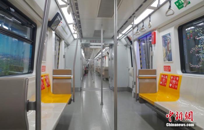 资料图：空无一人的北京地铁。<a target='_blank' href='http://www.chinanews.com/'>中新社</a>记者 张宇 摄