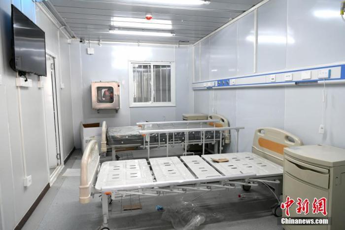 图为武汉雷神山医院病房内景。中新社记者 安源 摄