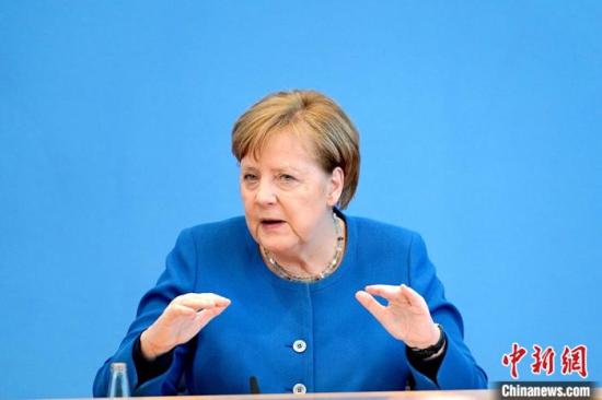 Merkel calls on EU to stand united against U.S. tariffs