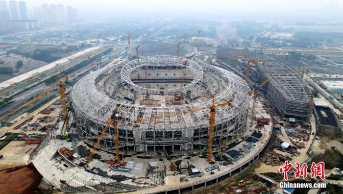 资料图：建设中的大运会比赛场馆。<a target='_blank' href='http://www.chinanews.com/'>中新社</a>记者 刘忠俊 摄