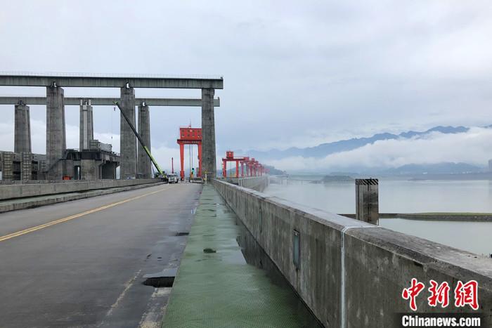 三峡水库拦蓄“长江2020年第1号洪水” 削峰达三成 前水位涨至147.40米