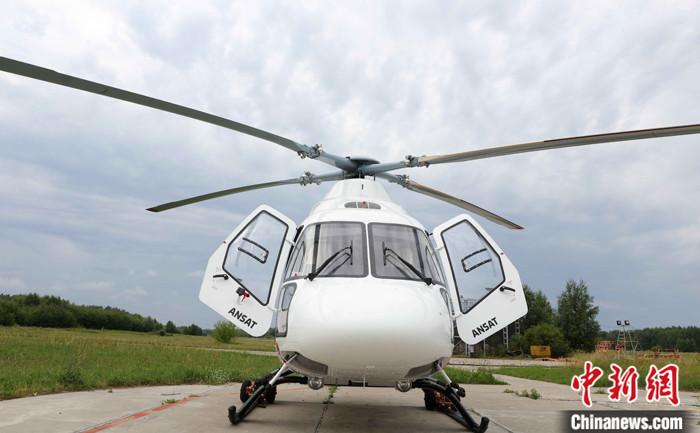 图为7月10日，喀山直升机厂近年推出的“安萨特”民用直升机，这也是俄罗斯最先进的民用直升机之一。
中新社记者 王修君 摄