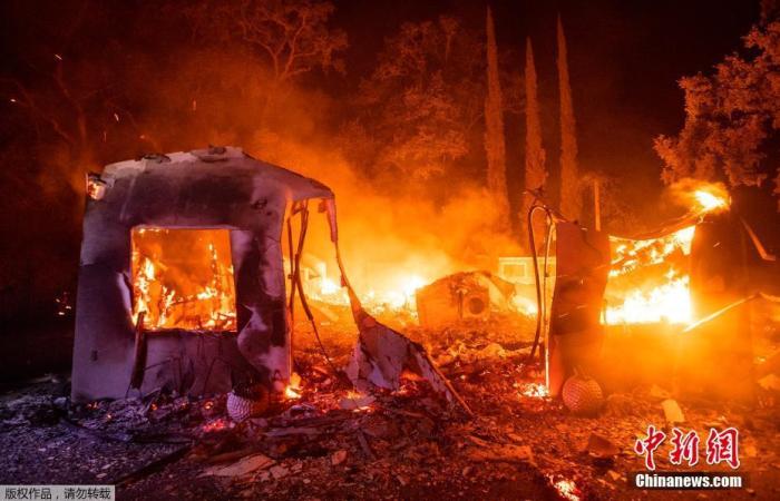 山火|美加州山火致至少7人死亡 旧金山三面被野火“包围”